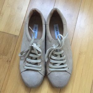 Beige suede Steve Madden sneakers